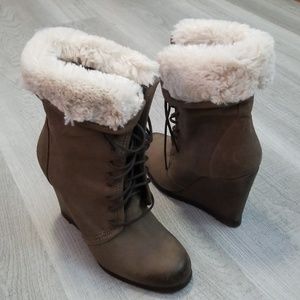 Boutique 9 Leather Wedge Designer Boots Shoes 6.5